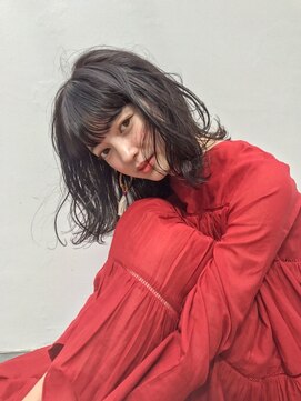 エニ 自由が丘(ENi) 黒髪/グレーベージュ/レイヤーロング/前髪パーマ[自由が丘駅]