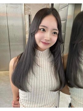 リリー(Lilley) (lilley内堀)レイヤーカット×姫カット×透明感カラー