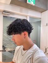 <翁長孝輔>ハードパーマで無造作にキマるメンズマッシュ