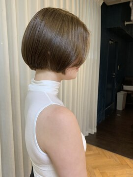 クラフト ヘア デザイン(CRAFT HAIR DESIGN) 【CRAFT渡邉】ラインショートボブ / オリーブグレージュ
