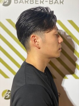 バーバーバー 四谷(BARBER-BAR) ビジネス爽やかツーブロックスタイル