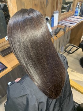 カムデンタウン(Camden Town) 艶髪メテオストレート