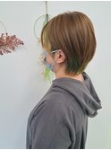ショートボブ