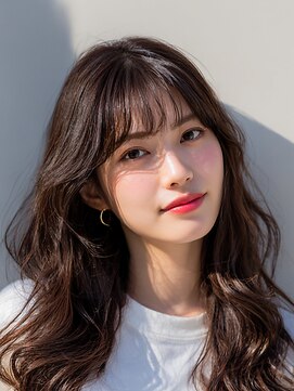 コンフィー(comfy) ゆるカールロング × 透明感ベージュ