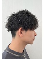 ルーテッド(Rooted)&nbsp;ラフに決まる大人の無造作パーマ