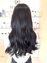 ヒビカ(HIBIKA) 透明感たっぷりのダークグレージュロング