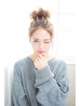 オーシー 志比口店(O'sea) 【Hair&eye L.o.g】ふんわり 透明感 大人のお団子スタイル☆