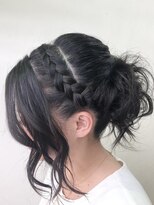 ライブトレア(LIVE TOREA) 編み込みアップスタイル