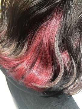 カラリア(COLORIA) 【インナーカラー☆】インナーカラー×ショッキングレッド♪