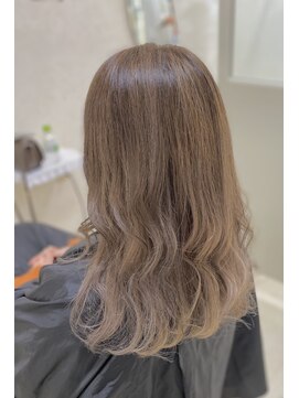 サロンドパリス Salon de Paris ナチュラルベージュ ハイライトカラー