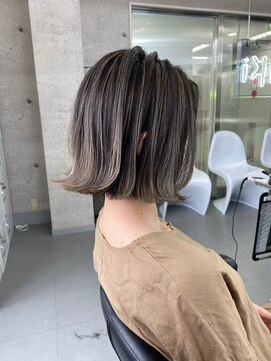 イキ 表参道(iki omotesando) モード/無造作ウェーブ/大人ガーリー[表参道駅]