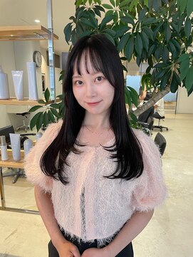 カイラ(KAILA) レイヤースタイル顔まわりもみれげ大人可愛い艶カラー就活カラー