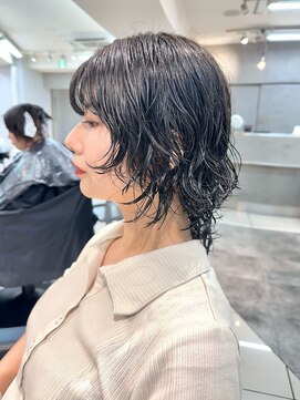 ヴェイン 渋谷(vain) レイヤーロングウルフカットレイヤーボブパーマブルーブラック