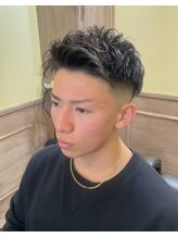 トウキョウバーバーヴァッシュ 北千住店(Tokyo Barber VASH) ツーブロックマッシュ/波巻き/ハイライト/束感[北千住/理容室]
