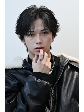 リップス 原宿(LIPPS) 横顔もキマるフェザーショート