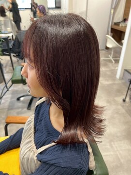 シャルムバイルーチェココ(CHARME by Lu'ce coco) チェリーブラウンシアーレッドの外ハネミディ