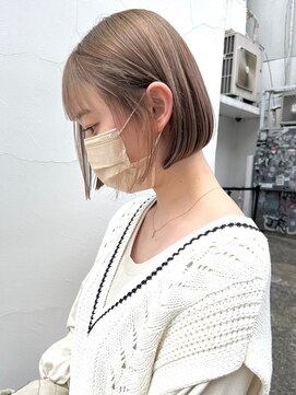 ヒート バイ アンカットラウンジ 渋谷(HEAT by UNCUT&LOUNGE) ダブルカラー/切りっぱなしボブ/ケアブリーチ/グレージュカラー