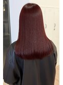 深みワインレッド × 潤い艶ロング