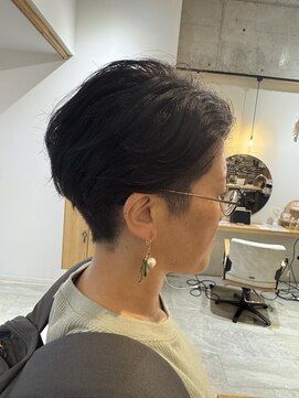 パラゴ(PARAGO.) 癖毛を活かすショート