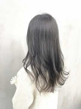 赤み消しカラー　オリーブカラー　透明感　暗髪　髪質改善カラー