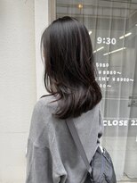 鏡と星 高田馬場&nbsp;裾に頭を出した、レイヤースタイル/レイヤー