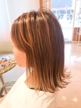 モリオ フロム ロンドン 鶴瀬店 【morio鶴瀬】外ハネ×ハイライト