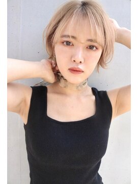 キティン 吉祥寺(kitin) 《kitin吉祥寺》　透明感　ブロンドカラー　カールショート