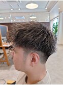 爽やかさ満点◎ゆるめツイスパ細かめメッシュのアップバング