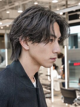 フィフスパーク(fifth PARK) ナチュラルな質感が人気の無造作パーマ×センターパートウルフ