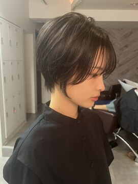 エミヲ 石川町(emiwo) emiwo秋成『大人可愛い×ショートカット』