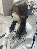 グランツ(Glanz) レイヤーカット/オリーブカラー/髪質改善/大和八木