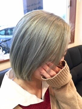 ヴァニラ(Vanilla) グレーアッシュ