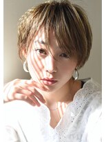 ユノ(juno)&nbsp;【juno】白髪ぼかしハイライト☆ハンサムショート