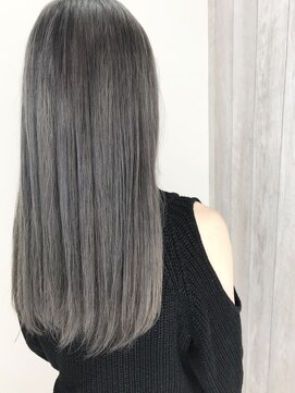 シエル 立川店(CIEL) 【CIEL原田】ケアブリーチを使ったシルバーグレー!