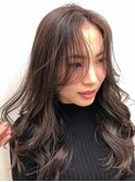 韓国スタイルにも◎巻き上げロングスタイル