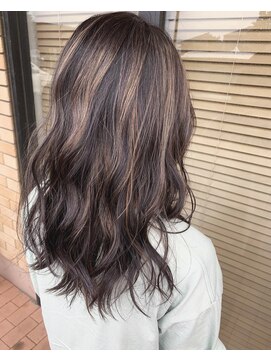 美容室 ルアル 市原市八幡宿店(Luar) コントラストハイライト