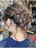 結婚式にオススメ♪ おくれ毛ルーズヘアアレンジ