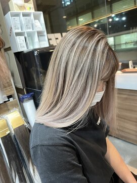 ラフ 難波店(LAFF) #黒髪#ボブルフ#ネビージュ#小顔#ワンレン