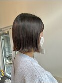 パツっと外はねボブ