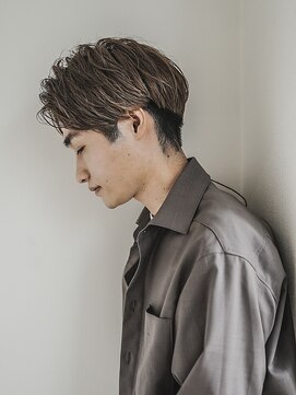 ダブルバイグリッター(W by GRITTERs) センターパート×束感ニュアンスパーマ【武田】