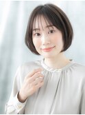 ミストバング小顔シンプルツヤ髪ショートボブd小山20代30代40代