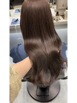 リリー(Lilley)&nbsp;(lilley内堀)韓国ヘア×チョコレートブラウン×透明感カラー