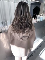 キング 枚方店(K!ng)&nbsp;【枚方、高槻、梅田】ホワイトハイライト