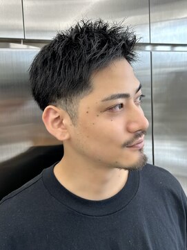 レタッチバイフィフス(RETOUCH by fifth) ビジネスショートツイストスパイラルパーマツーブロック刈り上げ