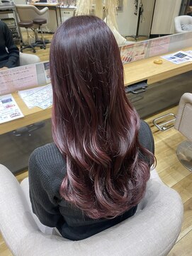 フィゼル あべのルシアス店(Aujua fizelle) ワインレッドカラー