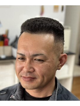 ピシャッとニ代目銀二郎 パンチパーマ