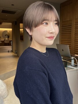 ヤイエ 青山店(yiye) マッシュショート丸みショートボブくびれショート金髪ショート