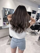 キング 心斎橋店(K!ng) ハイライトカラーミルクティーベージュレイヤーカット