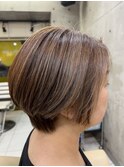 大人ショート　白髪ぼかし