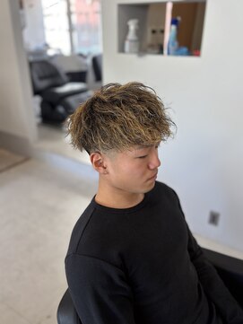 ショウアミュゼ(Show Amuser) メッシュ＋ツイストパーマ